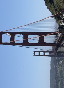 A holiday photo of the Golden Gate Bridge matched to its card